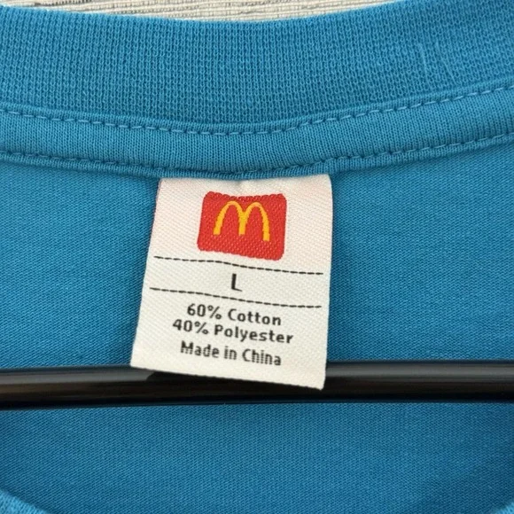 McDonald's 2024 Collector's Cup Crew Employee Shirt Fries Graphic Tee Size Large - Picture 3 of 5